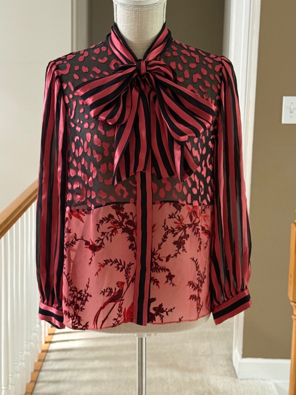 Alice & Olivia Jeannie Tie Neck Blouse Floral Stripes Leopard Print Size M